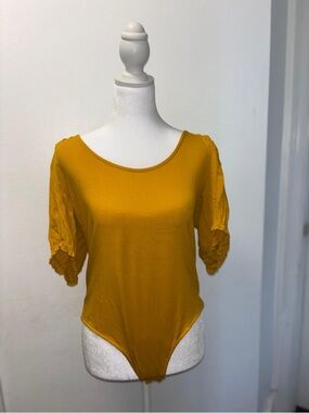 Jessica Simpson Mustard Scoop Neck Bodysuit